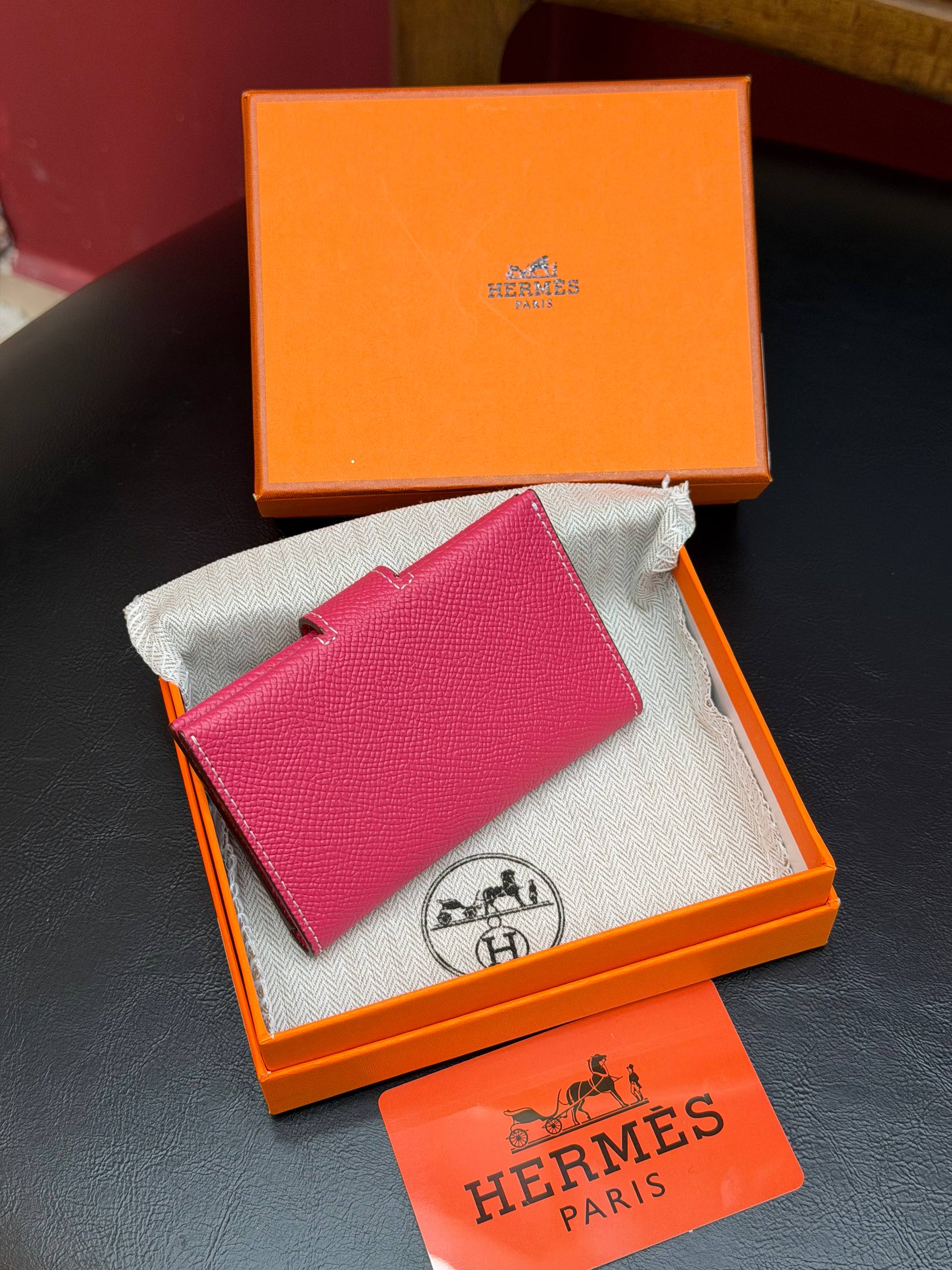 H - Card