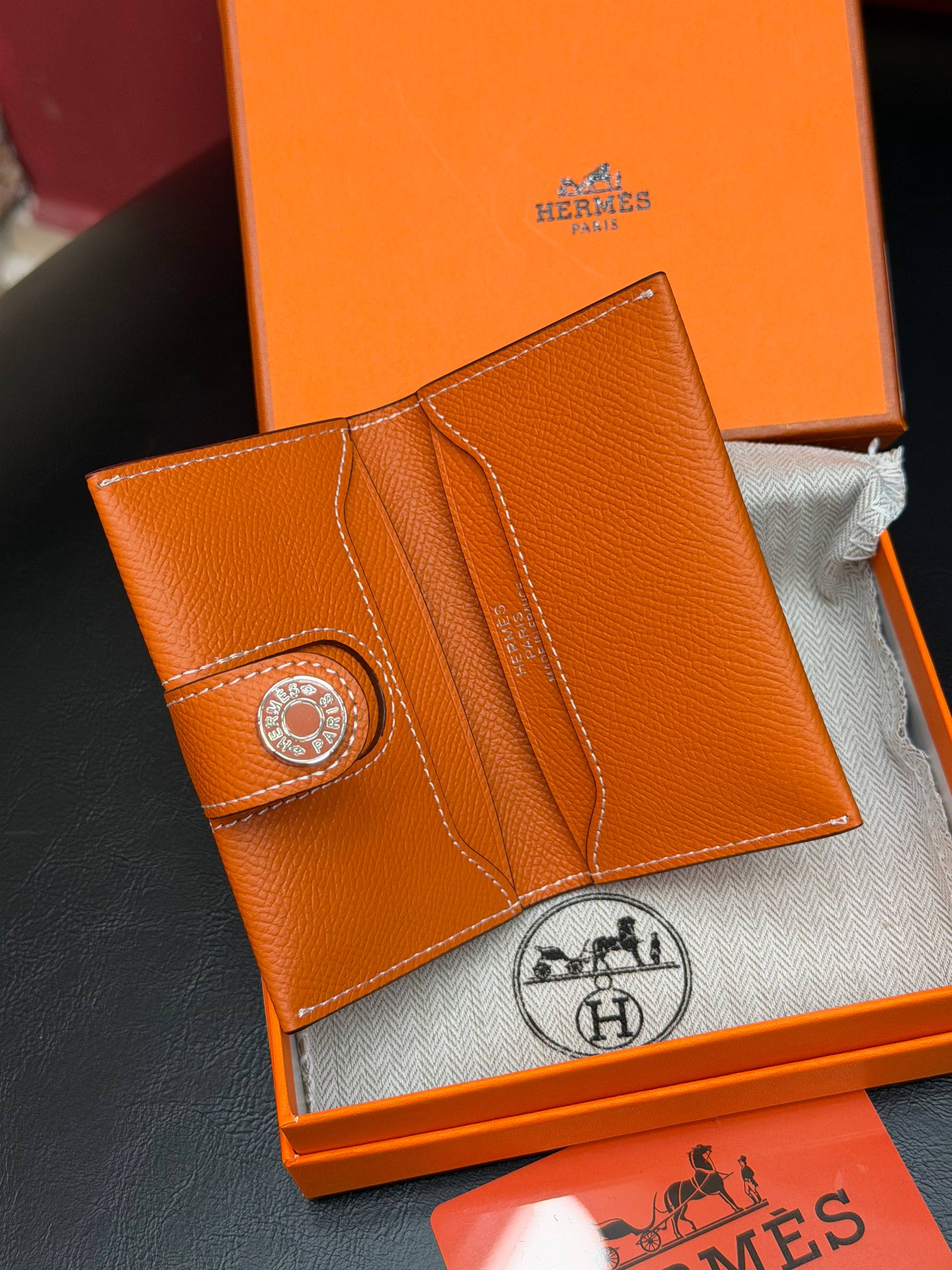 H - Card