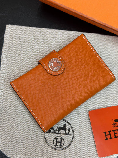 H - Card