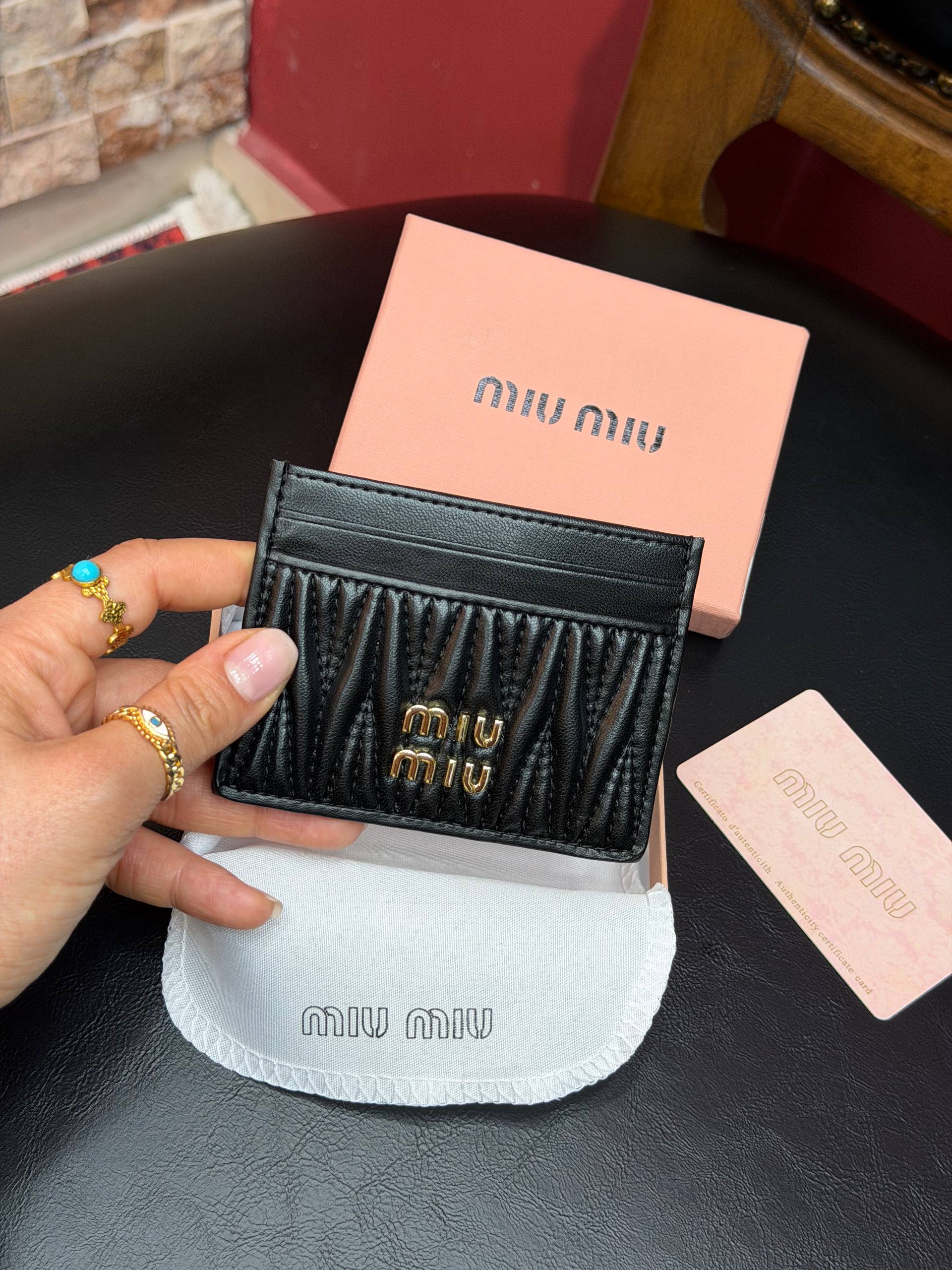 MM - Card